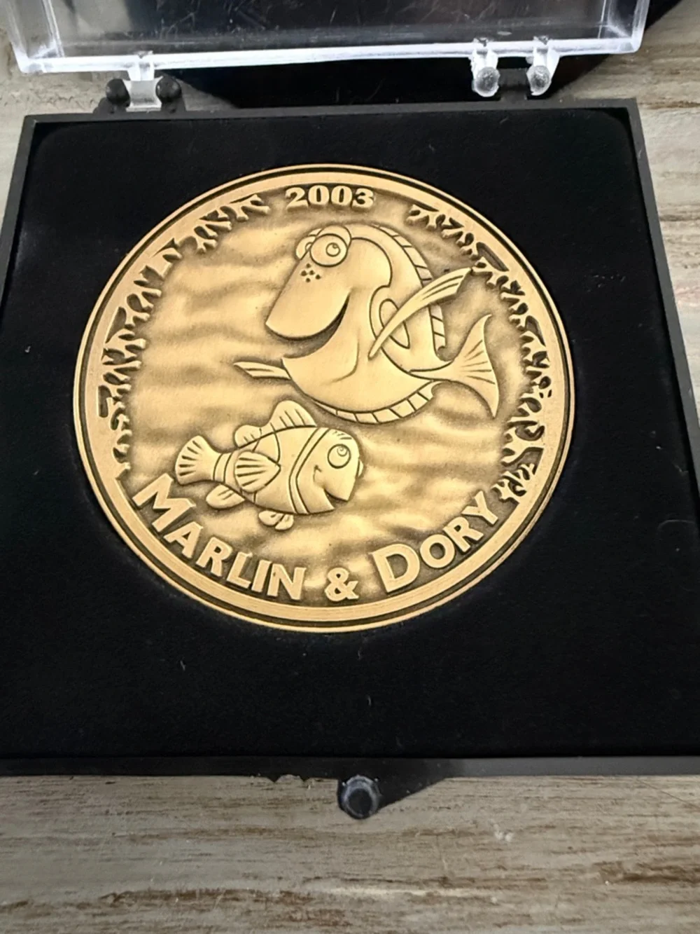 Marlin & Dory Collectible Fish Medallion - Silver